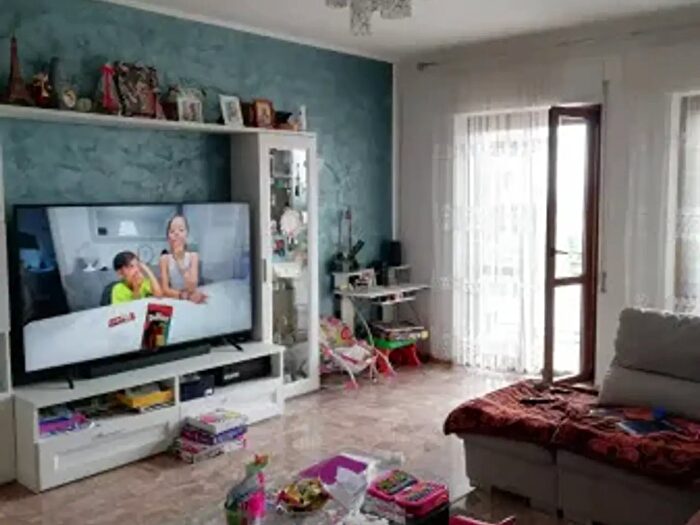 Appartamento con 5 locali in vendita in Corciano