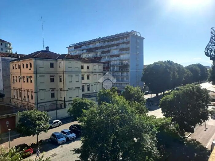 Appartamento quadrilocale in vendita in Corso Spezia, Torino