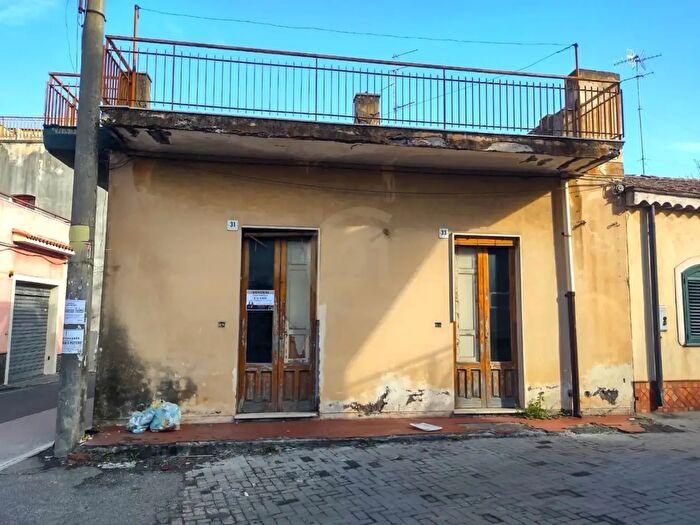 Casa bilocale in vendita in Via Cappelluzza, Acireale