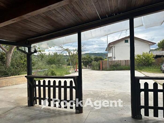 Casa con 5 locali in vendita in Via Val di Foro, Ripa Teatina