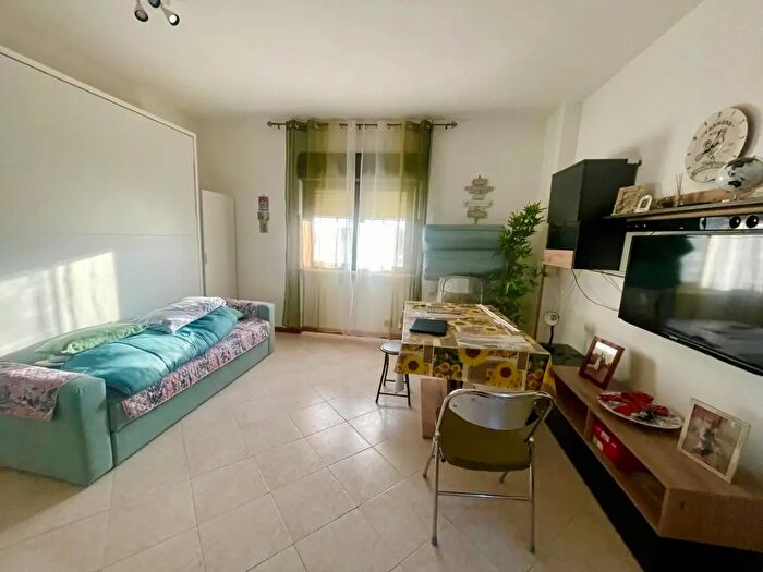 Appartamento monolocale in vendita in Via Carlo Poma, Pomezia