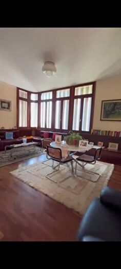 Casa con 10 locali in vendita in Treia