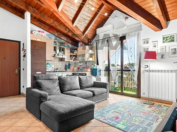 Appartamento bilocale in vendita in Via Cesare Correnti B, Gallarate