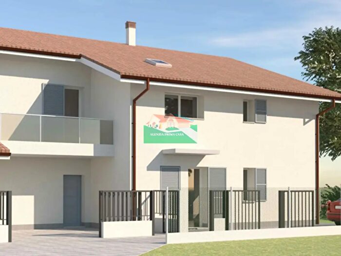 Appartamento trilocale in vendita in Via dellEssicatoio, Ravenna