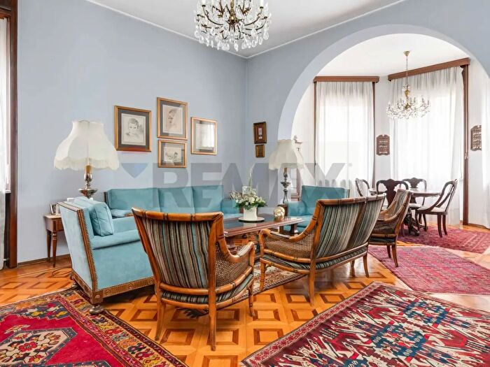 Casa quadrilocale in vendita in Via Torino, Busto Arsizio