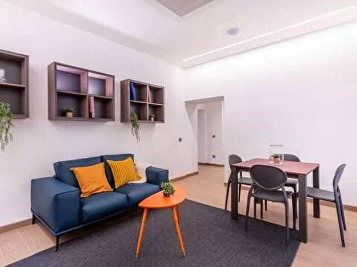 Appartamento bilocale in affitto in Via Cavour, Monti, Roma