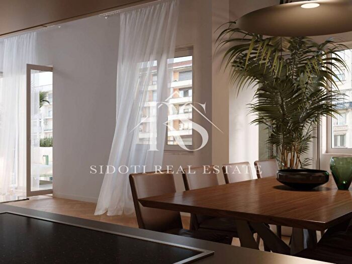 Appartamento quadrilocale in affitto in Viale Andrea Doria, Centrale, Milano