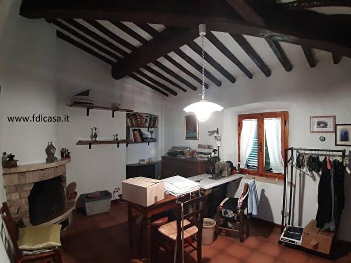 Appartamento con 5 locali in vendita in Via Camillo Benso di Cavour, Casciana Terme Lari