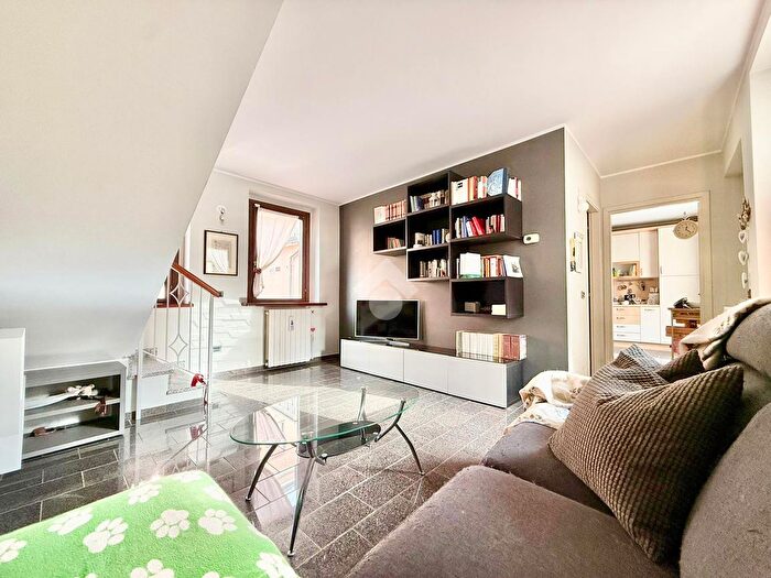 Appartamento trilocale in vendita in Via Beltrame Buttinoni, Treviglio