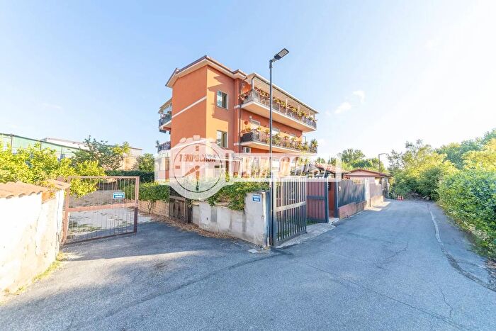 Appartamento bilocale in vendita in Roma