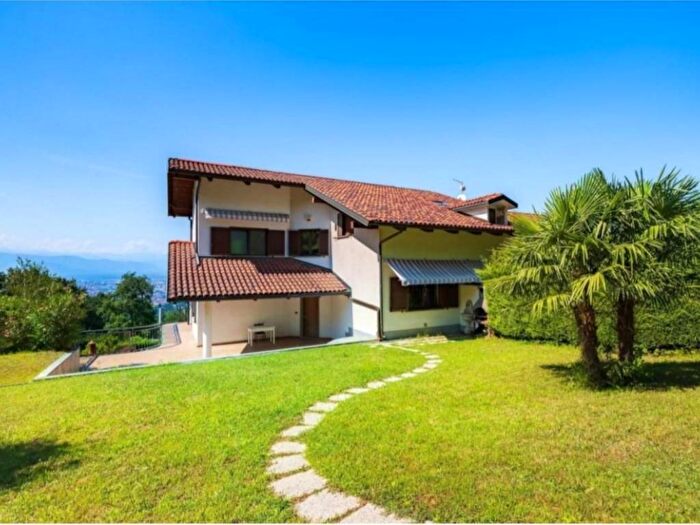 Appartamento con 6 locali in affitto in STADA DEL COLLE, Pecetto Torinese