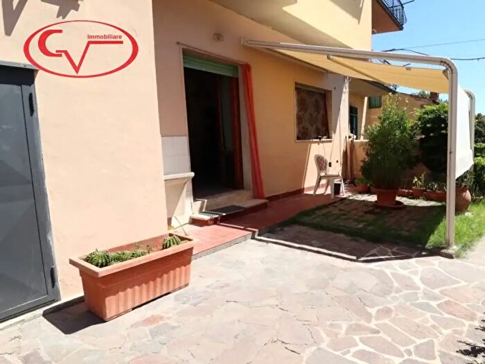 Appartamento quadrilocale in vendita in Via Po, Montevarchi