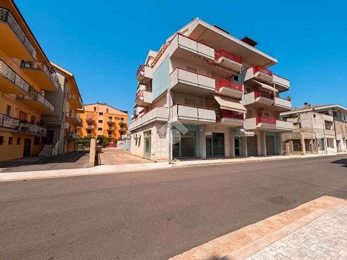 Appartamento trilocale in vendita in Via Pio IX, San Salvo