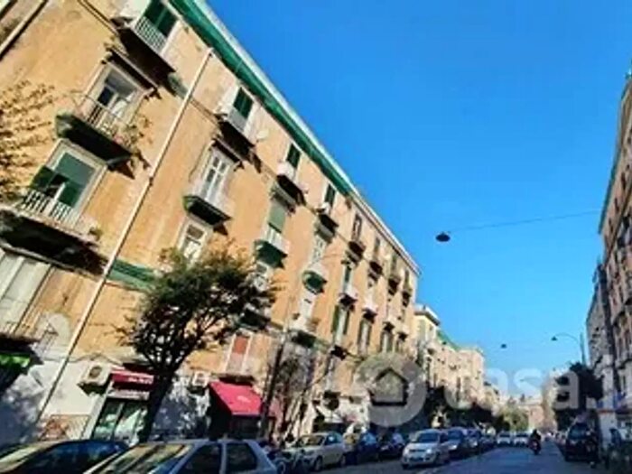 Appartamento bilocale in affitto in Via Caracciolo, Napoli