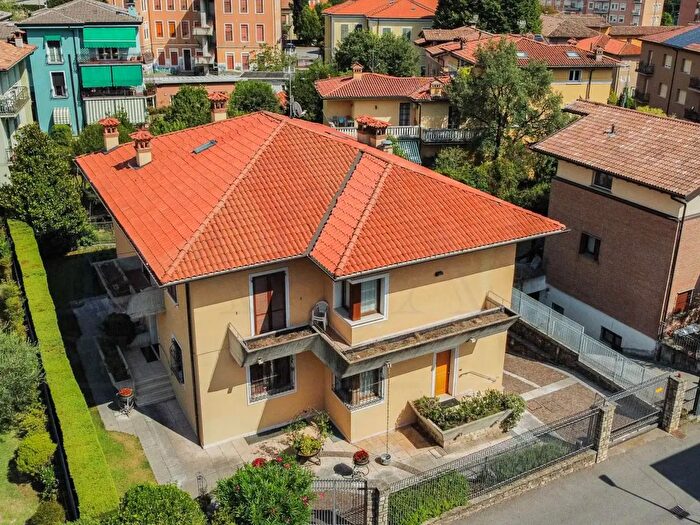 Casa con 5 locali in vendita in Via Brunelli, Brescia