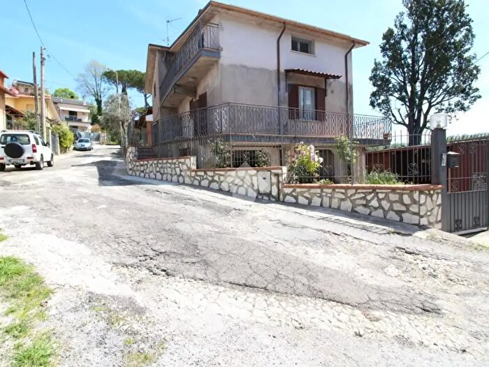 Casa con 5 locali in vendita in Via Taverna, Poggio San Lorenzo