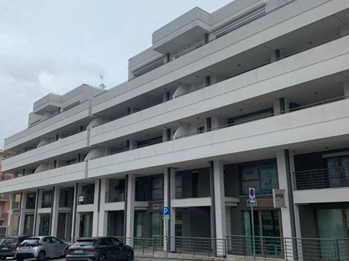 Appartamento quadrilocale in affitto in Via Castiglione, Duomo Fontana Luminosa, LAquila