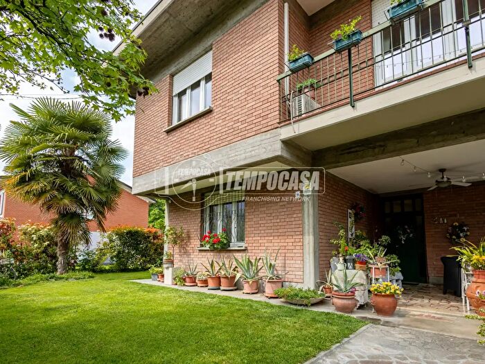 Casa con 8 locali in vendita in Via Carlo Goldoni, Reggio Emilia