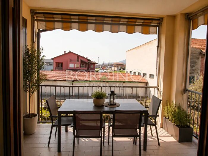 Appartamento quadrilocale in vendita in Via IV Novembre Snc, Magliano Alfieri