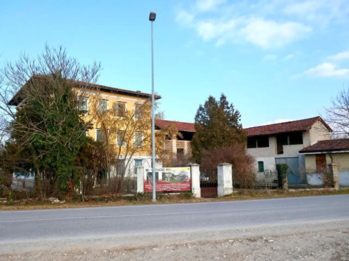 Casa con 6 locali in vendita in Spilimbergo