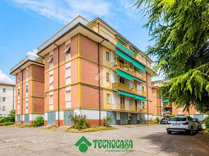 Appartamento quadrilocale in vendita in Via Vecchia, Bolano