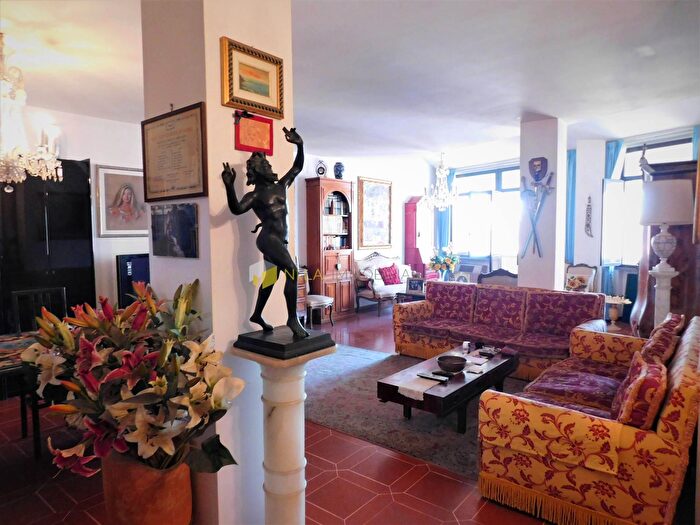 Appartamento con 7 locali in vendita in Flaminio dal Borgo, Pisa