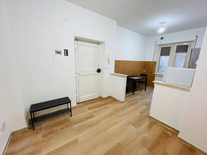 Appartamento bilocale in affitto in Via Padova, Bologna, Roma