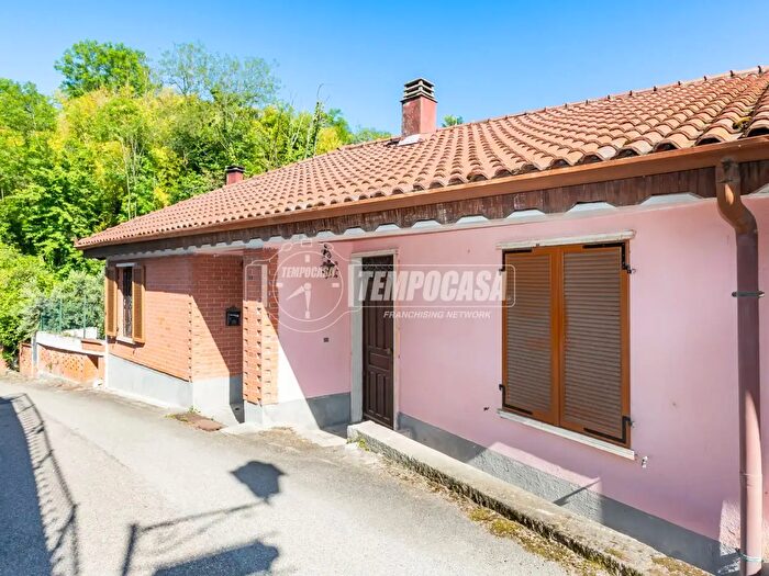 Appartamento con 5 locali in vendita in Via Trinità, Montaldo Torinese