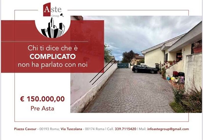 Casa con 6 locali in vendita in Roma Renato Massa, Dragona, Roma