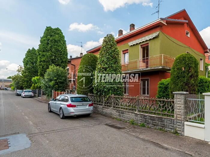 Casa con 6 locali in vendita in Sassuolo