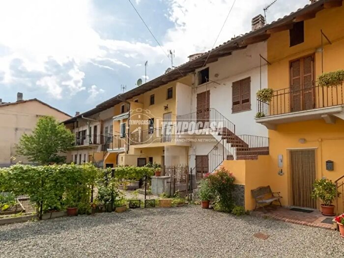 Casa quadrilocale in vendita in Via San Grato, Buttigliera Alta