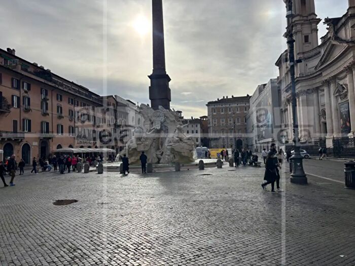Appartamento trilocale in vendita in Vicolo delle Vacche, Roma