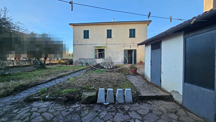 Appartamento quadrilocale in vendita in Via del Macello, Castelfranco Piandiscò