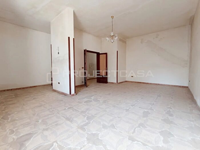 Casa con 6 locali in vendita in Via Enrico De Nicola, Soleto