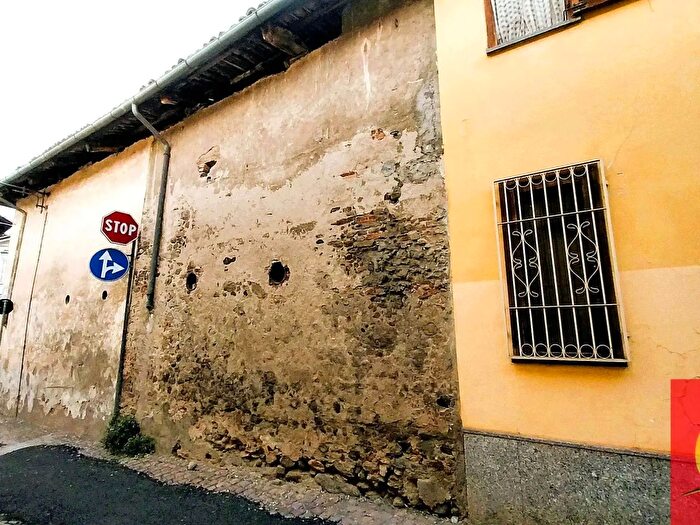 Casa quadrilocale in vendita in Via Rombò, Rivoli