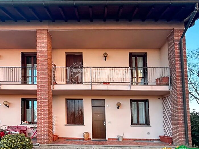 Appartamento quadrilocale in vendita in Via Don Davide Colli, Triuggio