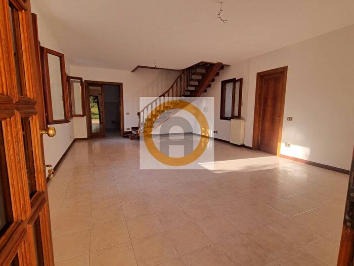 Casa trilocale in affitto in Bassano del Grappa