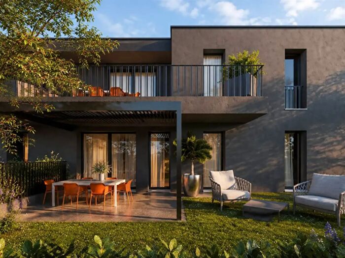 Appartamento con 6 locali in vendita in Via Santa Caterina, Costabissara