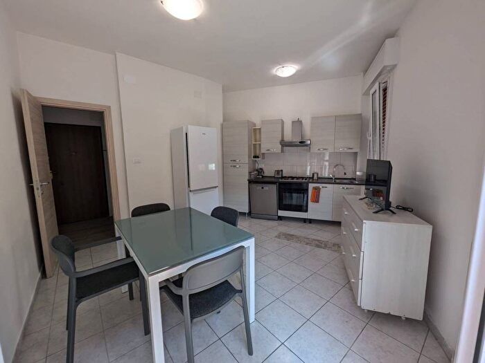 Appartamento quadrilocale in affitto in Via Francesco Zanardi, Saffi, Bologna