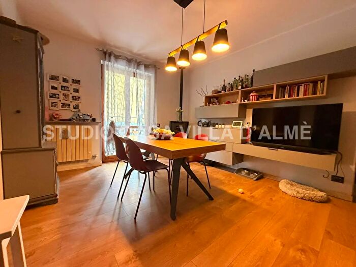 Appartamento trilocale in vendita in Via G Donizetti, Villa D'Alme'