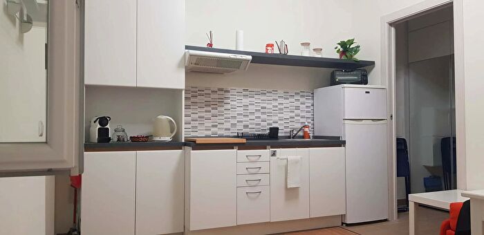 Appartamento monolocale in affitto in Via Federico Confalonieri, Milano