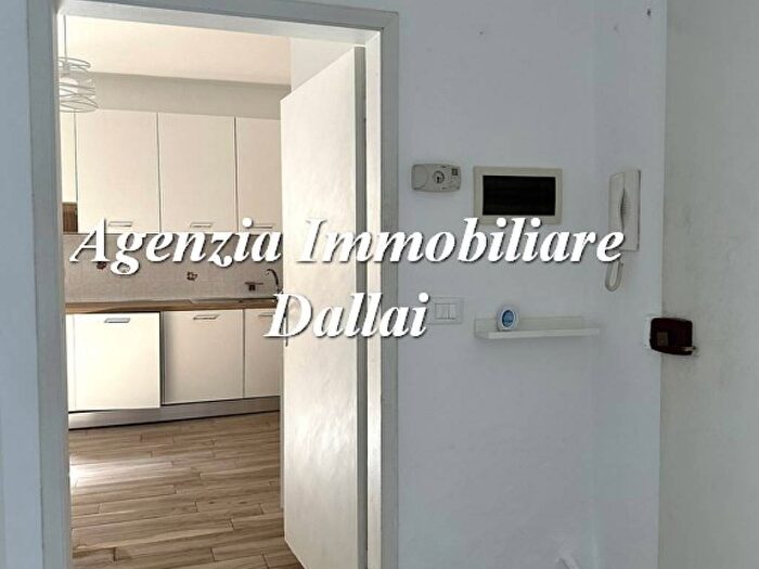 Appartamento trilocale in affitto in Via Traversi, Luco Mugello, Borgo San Lorenzo