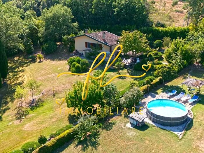 Casa trilocale in vendita in Monteverdi Marittimo