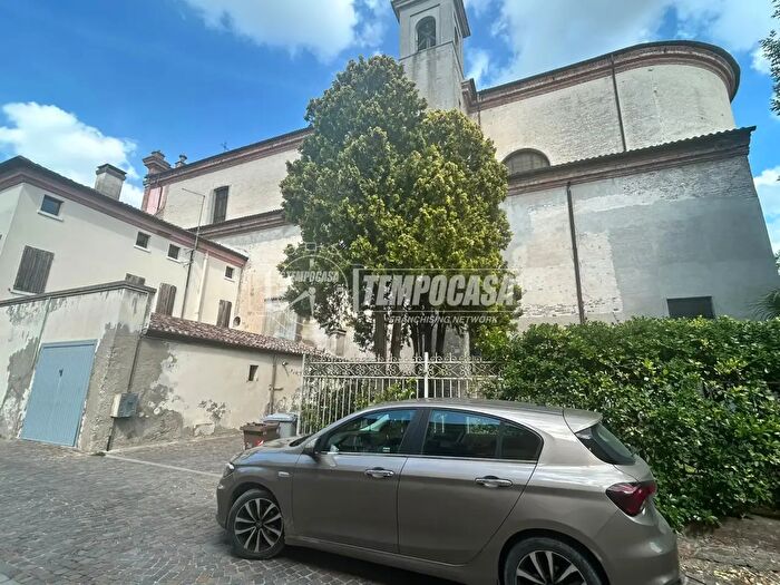 Appartamento quadrilocale in vendita in Piazza della Vittoria, Mesola