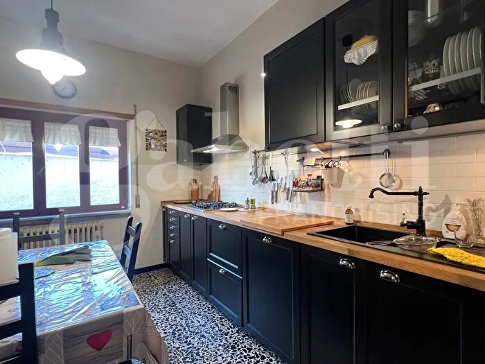 Casa con 7 locali in vendita in Via Chiesa, Filignano