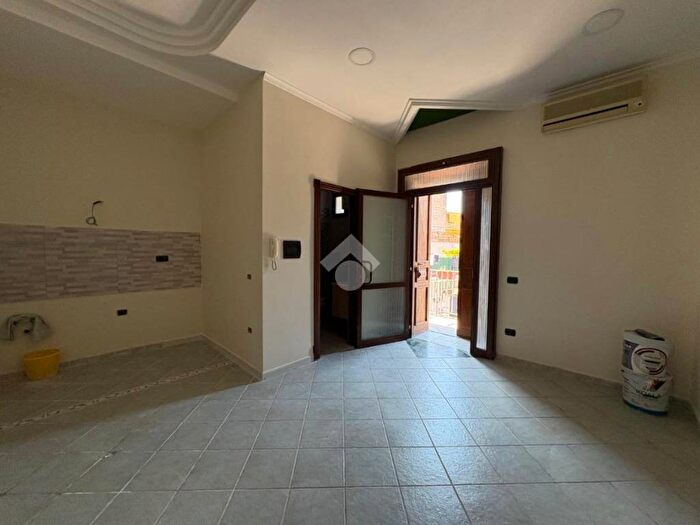 Appartamento bilocale in affitto in Via Vincenzo Merolla, Centro, Marano di Napoli
