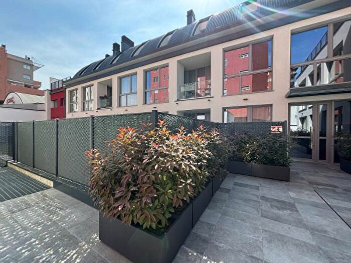 Appartamento con 5 locali in vendita in Via Ettore Ponti, Milano