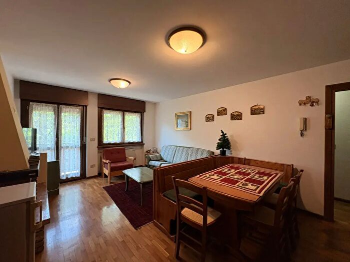 Appartamento trilocale in vendita in Via Cella, Auronzo Di Cadore
