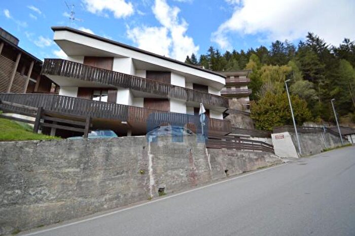 Appartamento trilocale in vendita in Via al Forte, Valdisotto