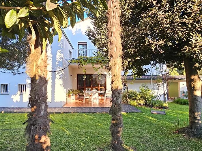 Casa con 5 locali in vendita in Via Ugo Foscolo, Stra